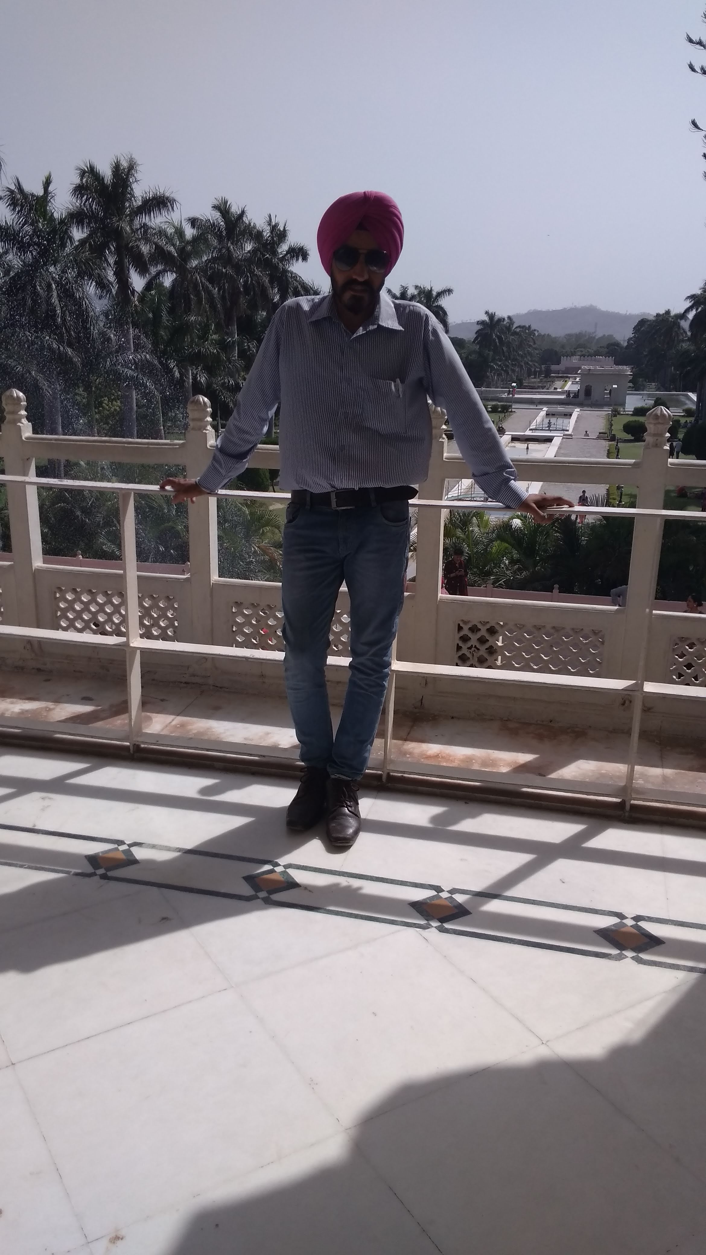 Tarunvir  