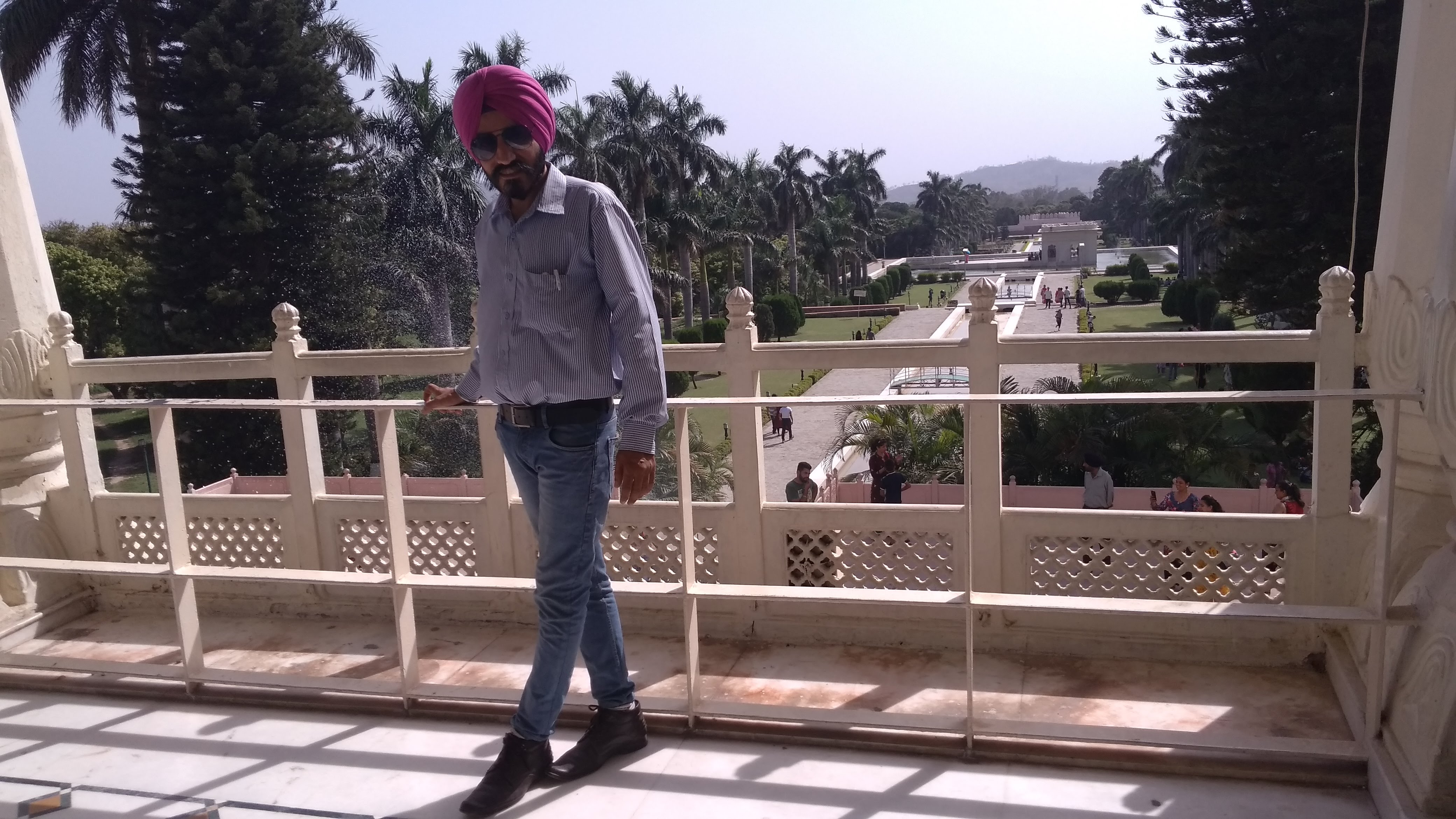 Tarunvir  